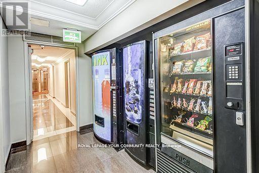 406 - 530 Lolita Gardens, Mississauga, Ontario L5A 3T2 - Photo 17 - W12592502