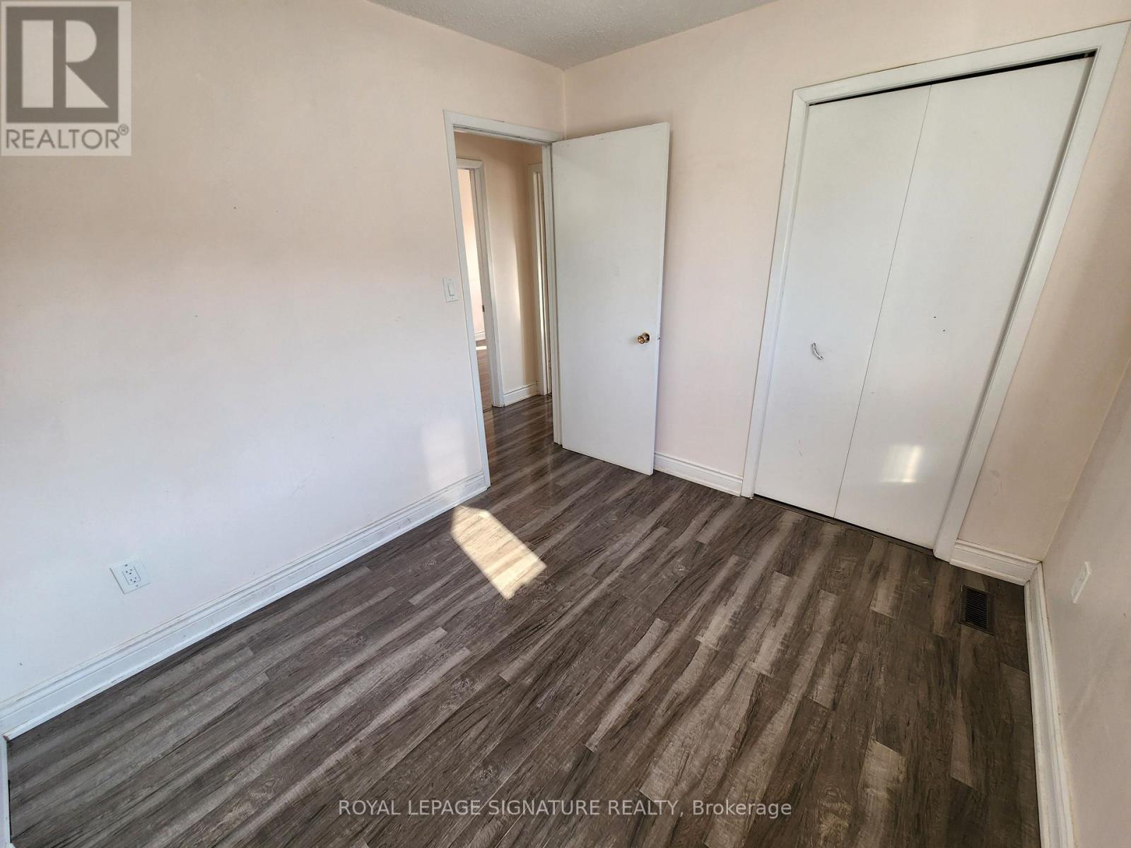 3334 Tallmast Crescent, Mississauga, Ontario  L5L 1H5 - Photo 17 - W12592516