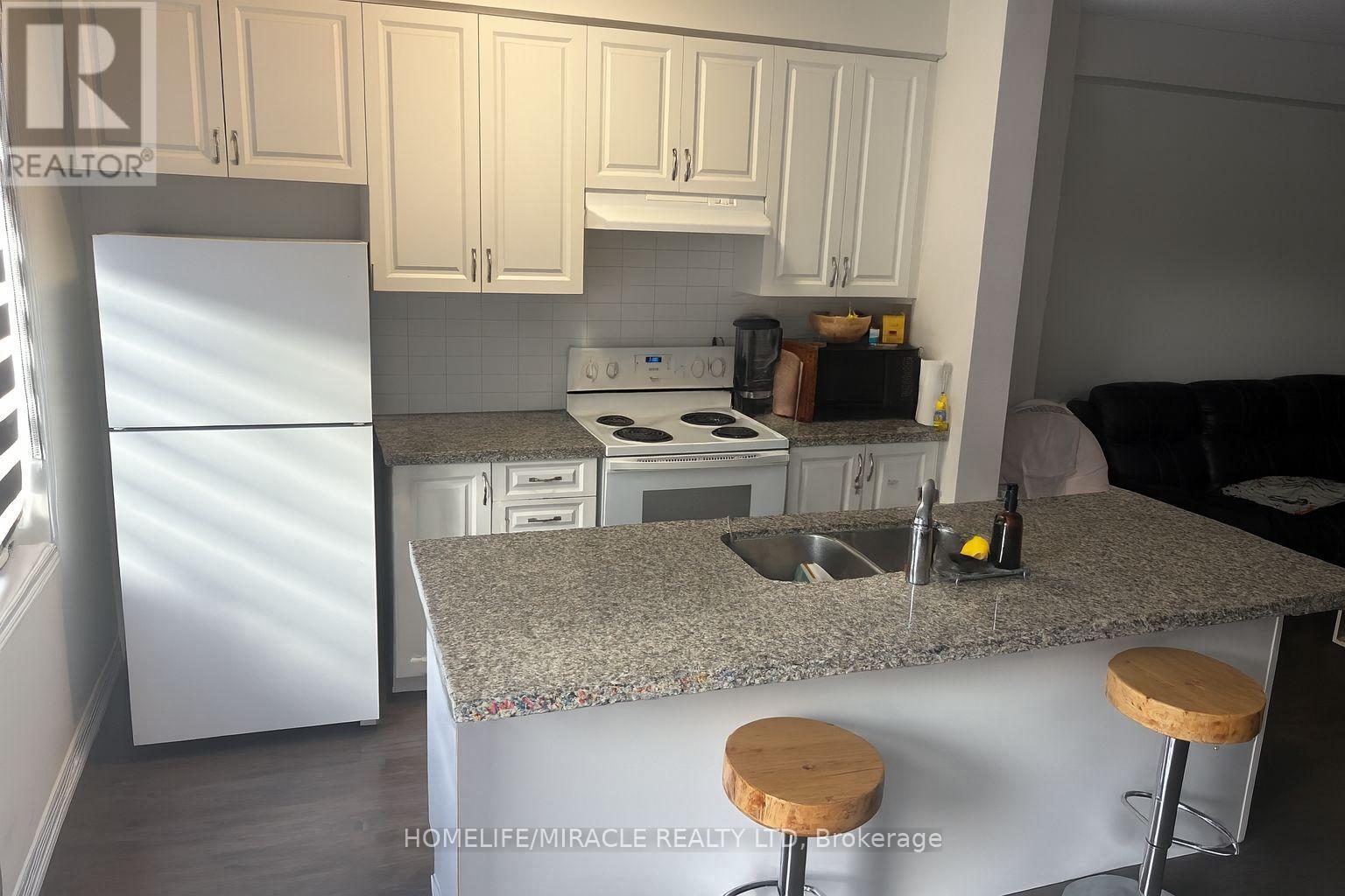 59 Doris Pawley Crescent, Caledon, Ontario  L7A 4E7 - Photo 3 - W12592402