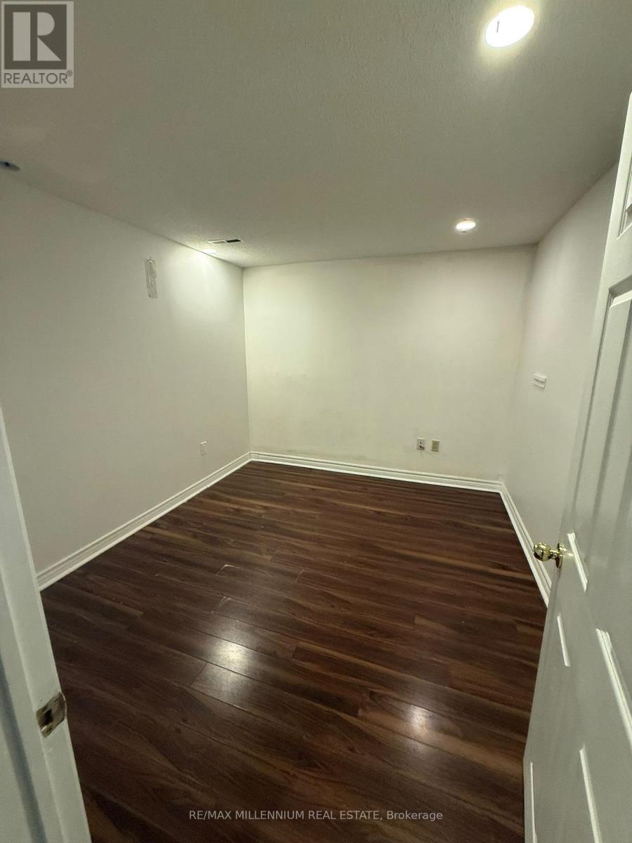 3009 Olympus Mews, Mississauga, Ontario  L5N 4V5 - Photo 11 - W12592528