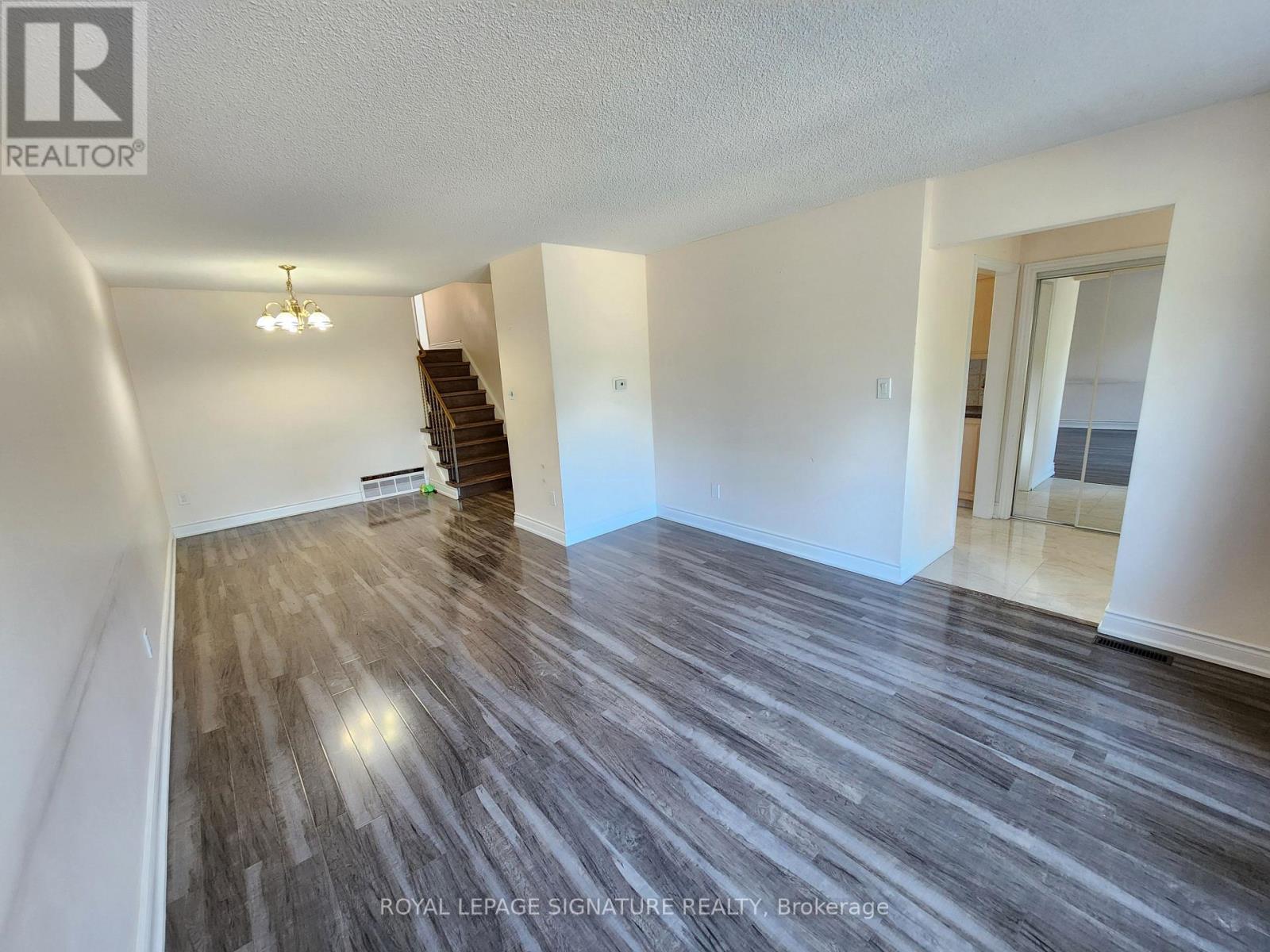 3334 Tallmast Crescent, Mississauga, Ontario  L5L 1H5 - Photo 13 - W12592516