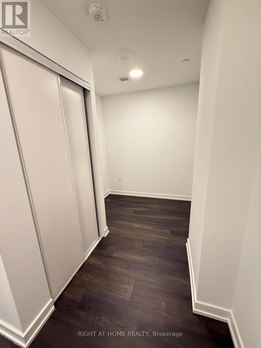 327 - 801 The Queensway, Toronto, Ontario  M8Z 1N4 - Photo 10 - W12592446