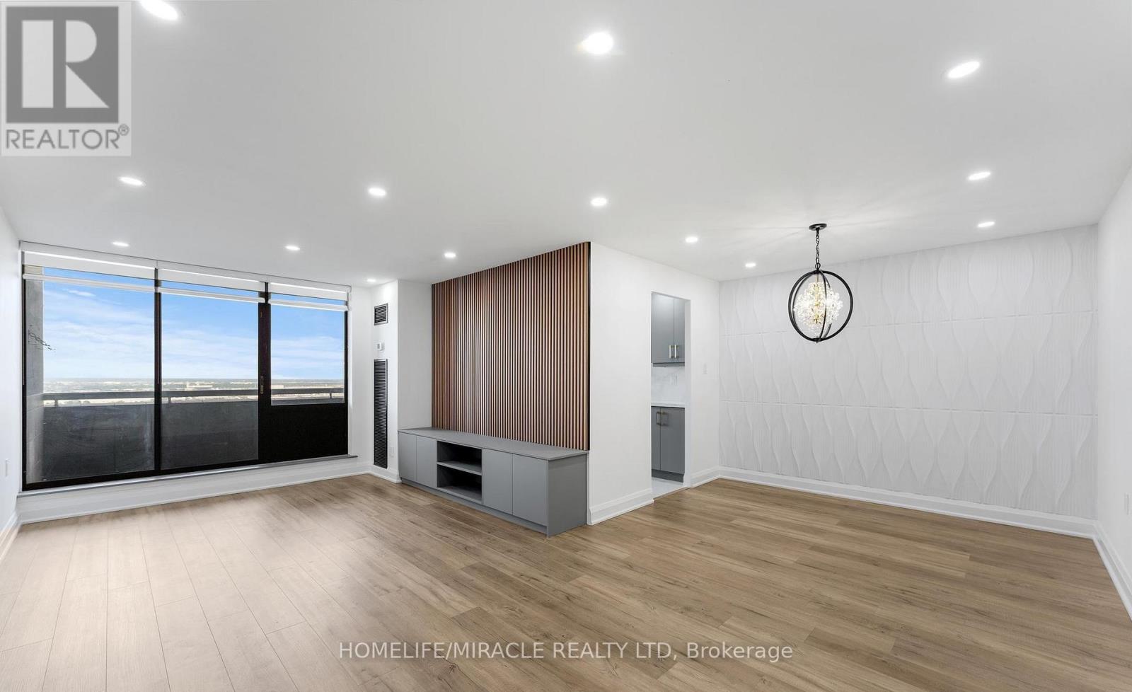 2605 - 18 Knightsbridge Road, Brampton, Ontario  L6T 3X5 - Photo 13 - W12592592