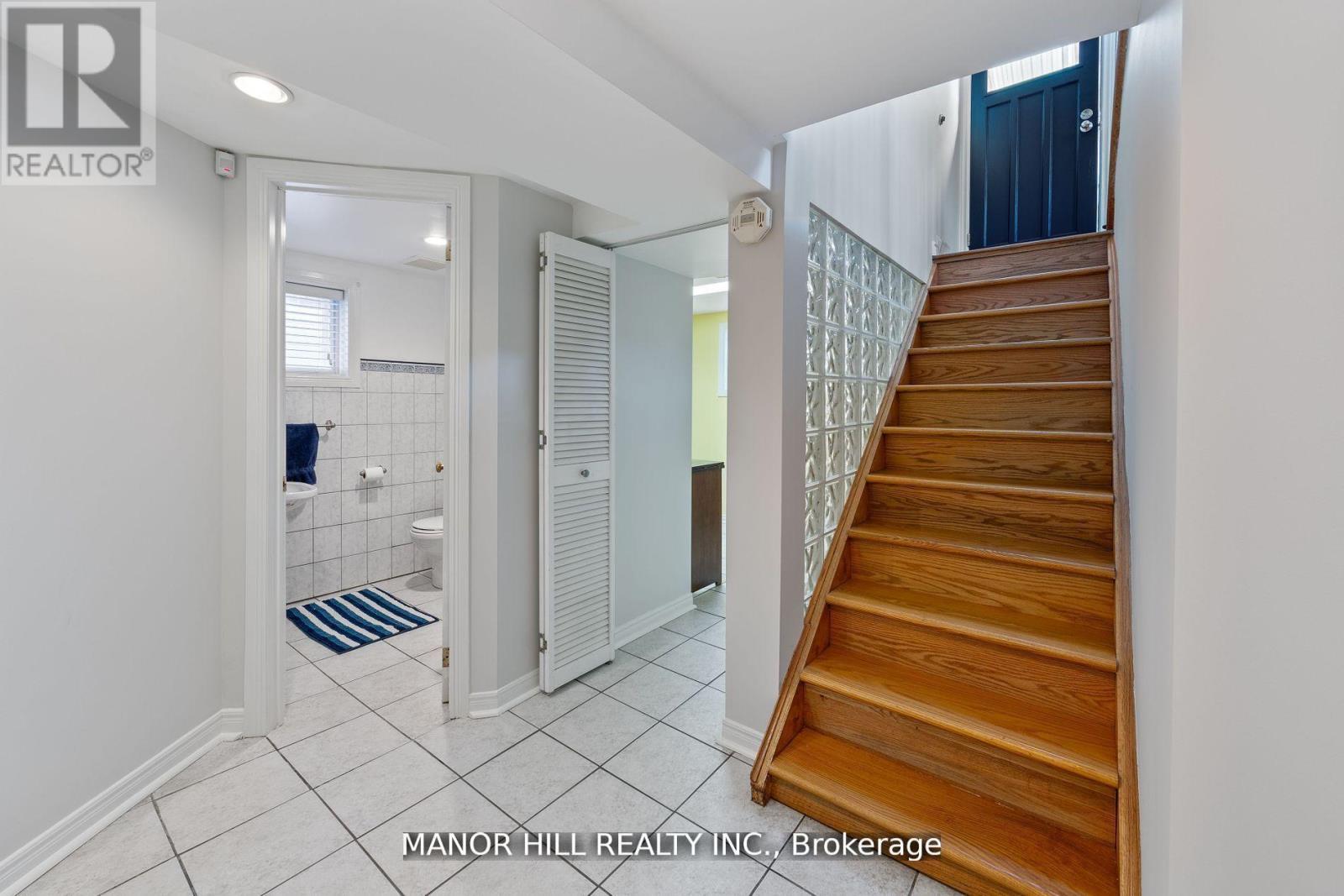 31 Chartwell Road, Toronto, Ontario  M8Z 4E9 - Photo 23 - W12592580