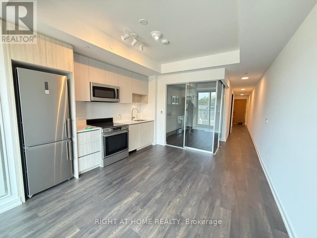 327 - 801 The Queensway, Toronto, Ontario  M8Z 1N4 - Photo 8 - W12592446