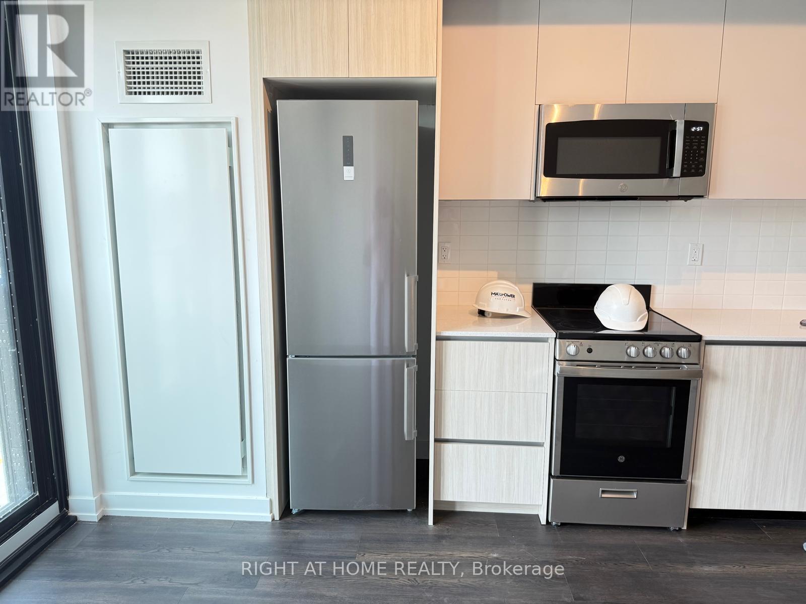 327 - 801 The Queensway, Toronto, Ontario  M8Z 1N4 - Photo 16 - W12592446