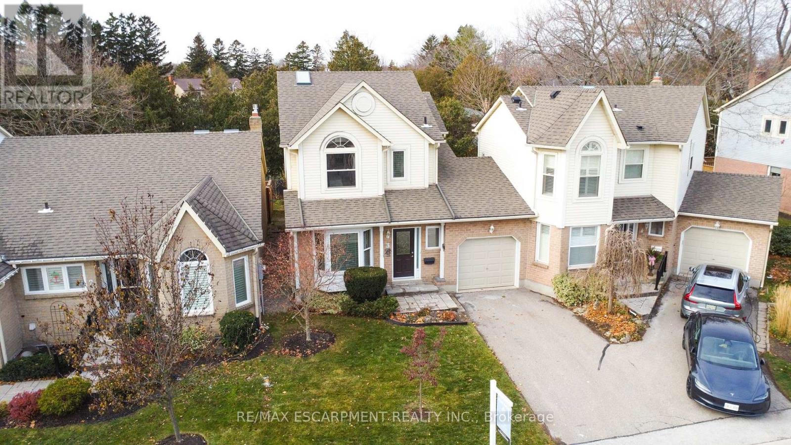 3 - 5255 Lakeshore Road, Burlington, Ontario  L7L 5X5 - Photo 2 - W12592602