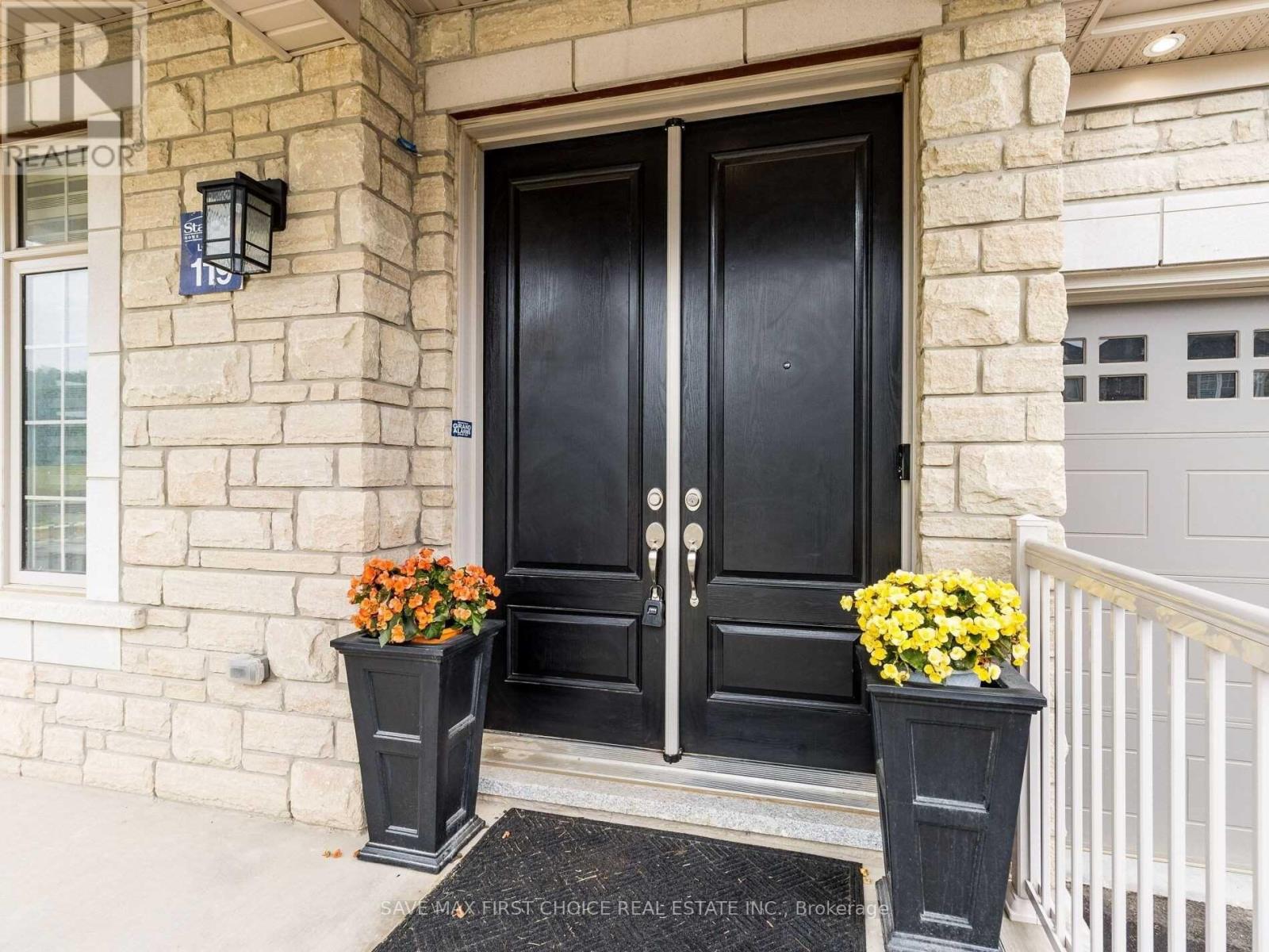 4051 Eternity Way, Oakville, Ontario  L6H 7B6 - Photo 3 - W12592410