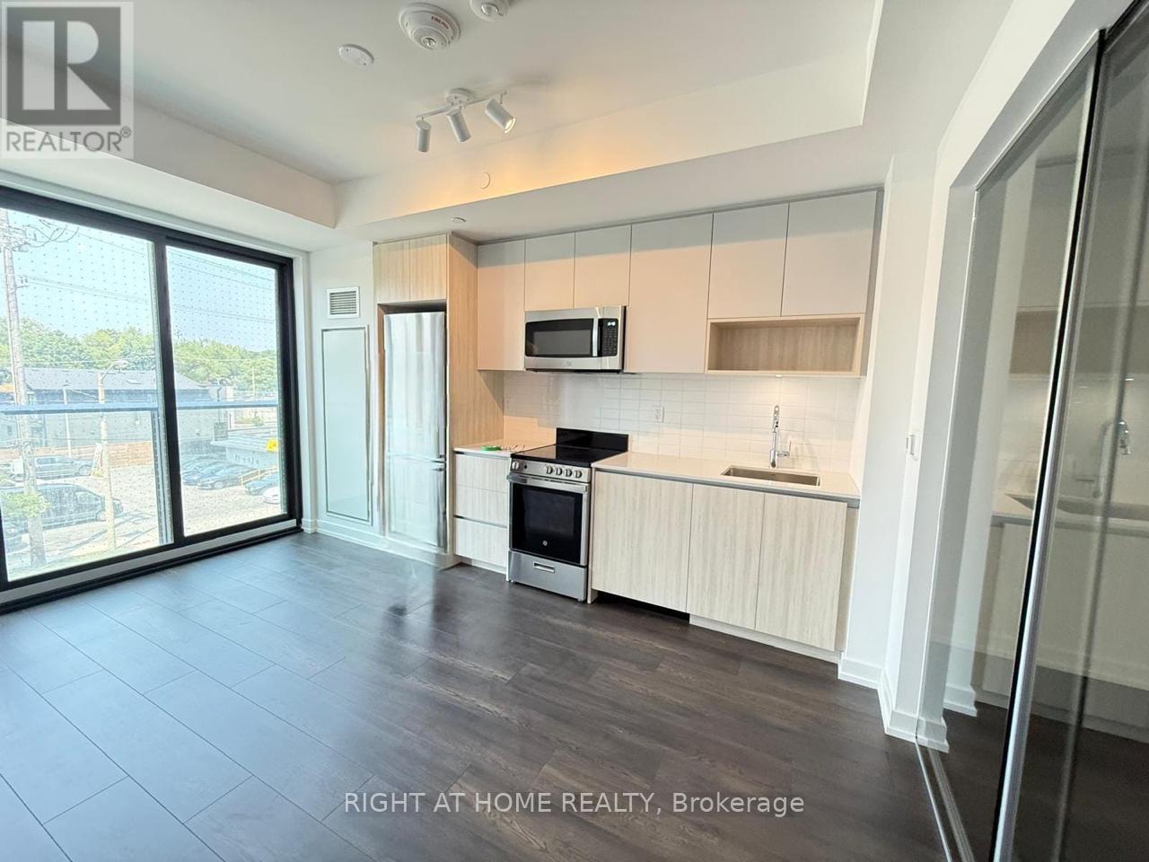 327 - 801 The Queensway, Toronto, Ontario  M8Z 1N4 - Photo 9 - W12592446