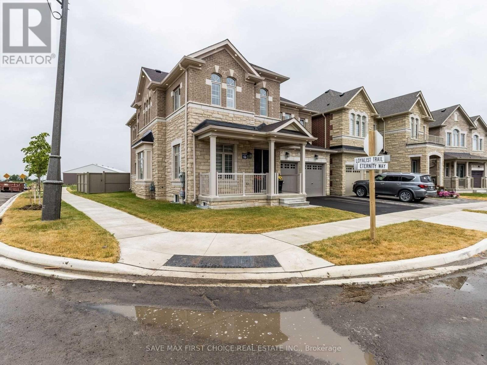 4051 Eternity Way, Oakville, Ontario  L6H 7B6 - Photo 2 - W12592410