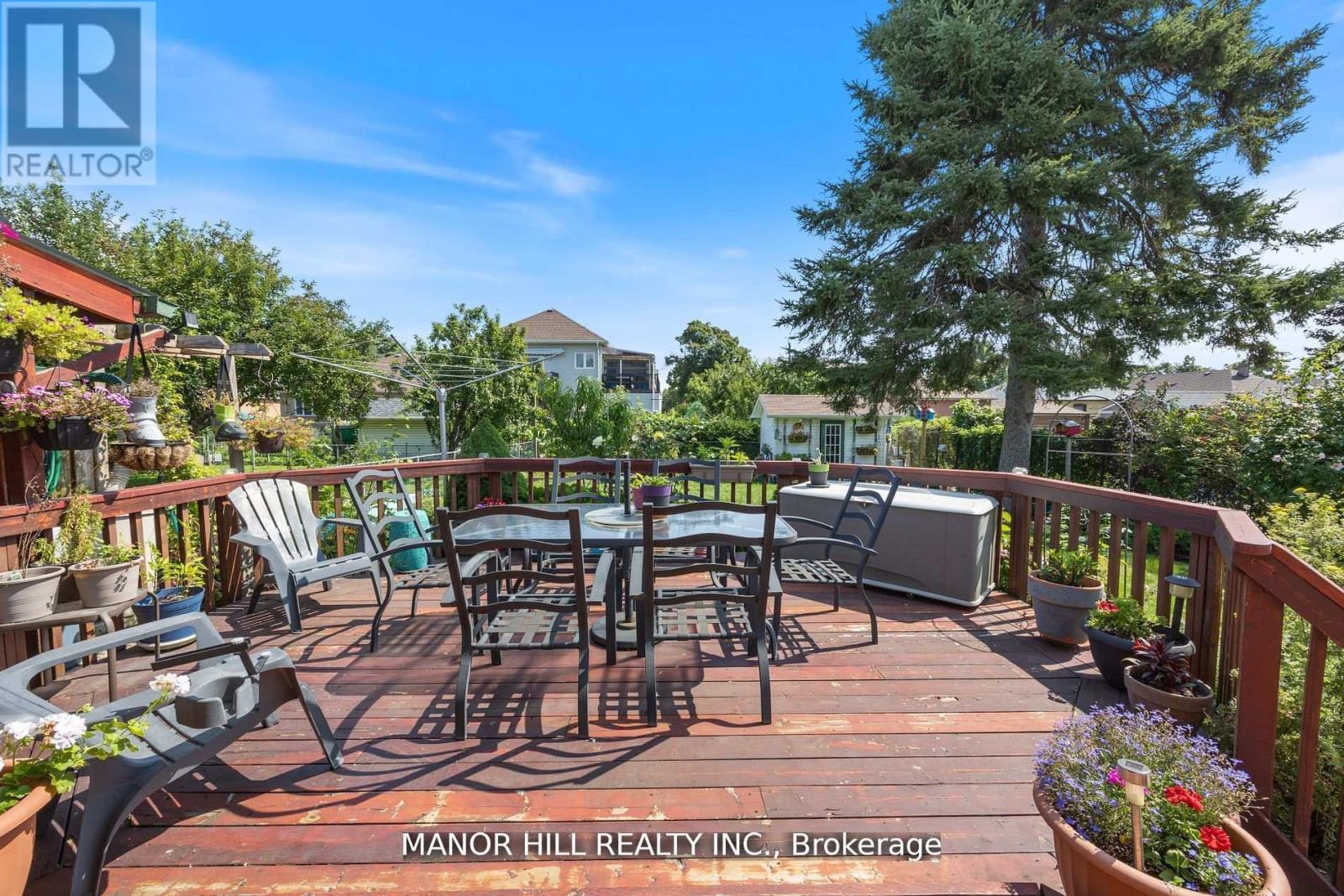 31 Chartwell Road, Toronto, Ontario  M8Z 4E9 - Photo 17 - W12592580