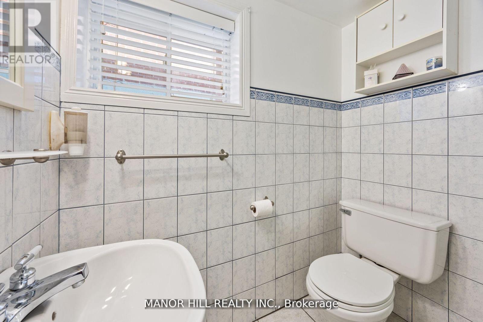 31 Chartwell Road, Toronto, Ontario  M8Z 4E9 - Photo 24 - W12592580