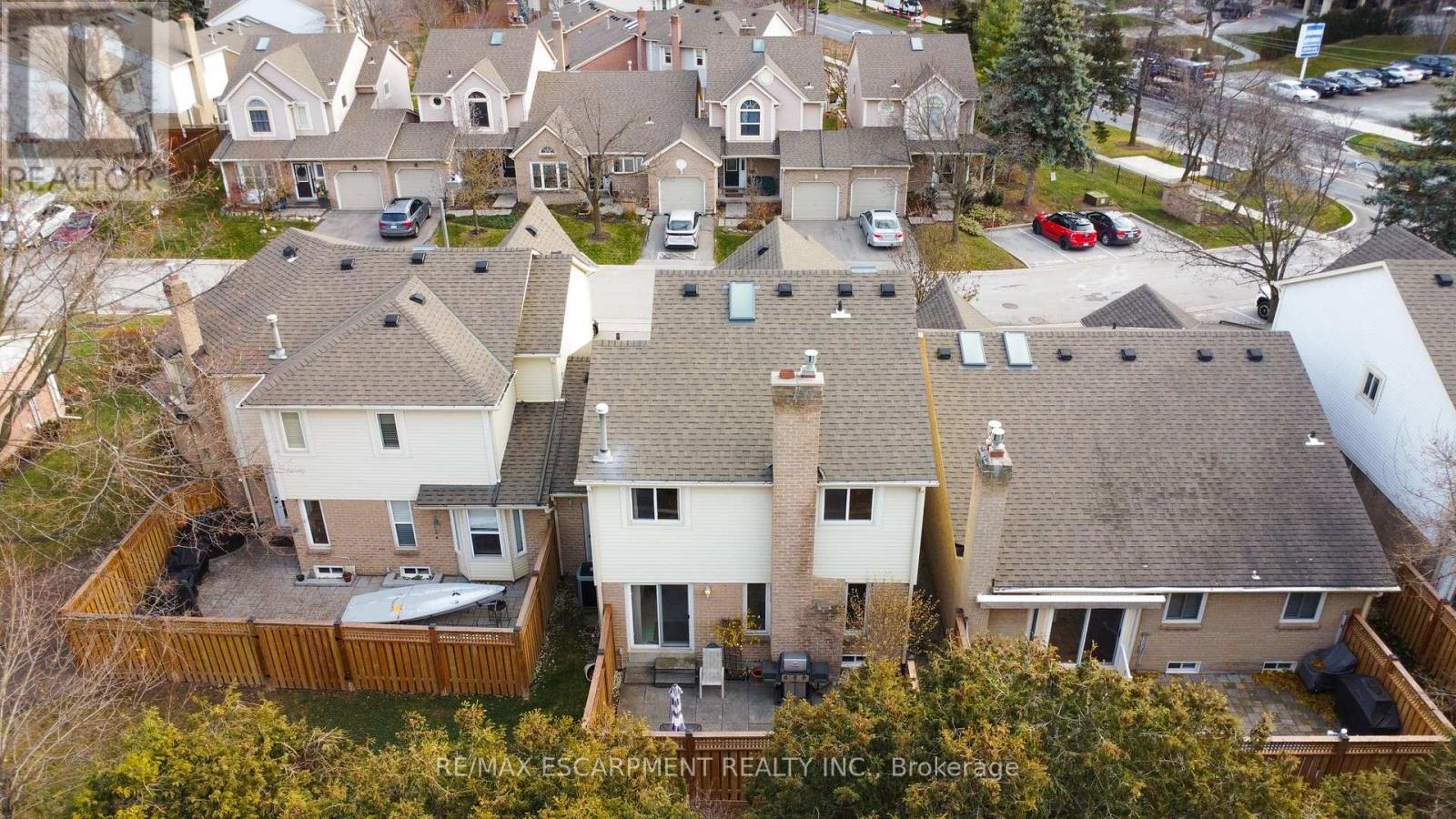 3 - 5255 Lakeshore Road, Burlington, Ontario  L7L 5X5 - Photo 3 - W12592602