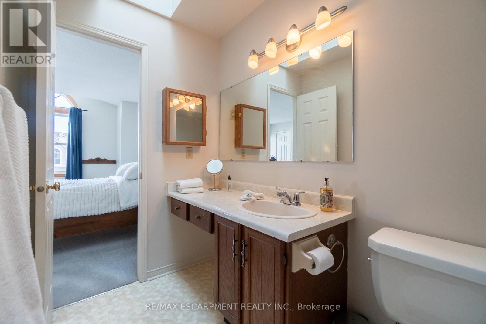 3 - 5255 Lakeshore Road, Burlington, Ontario  L7L 5X5 - Photo 26 - W12592602