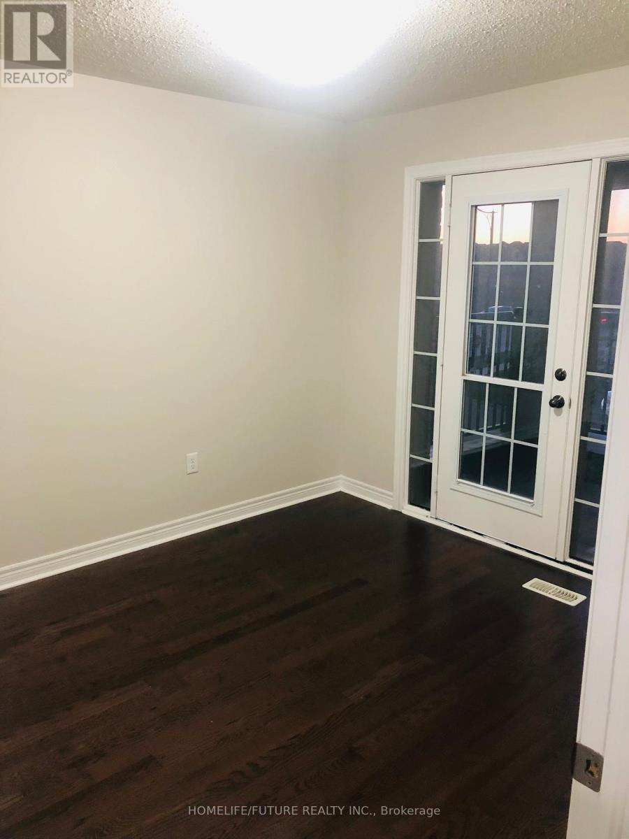 66 Kempsford Crescent, Brampton, Ontario  L7A 4M5 - Photo 8 - W12592668