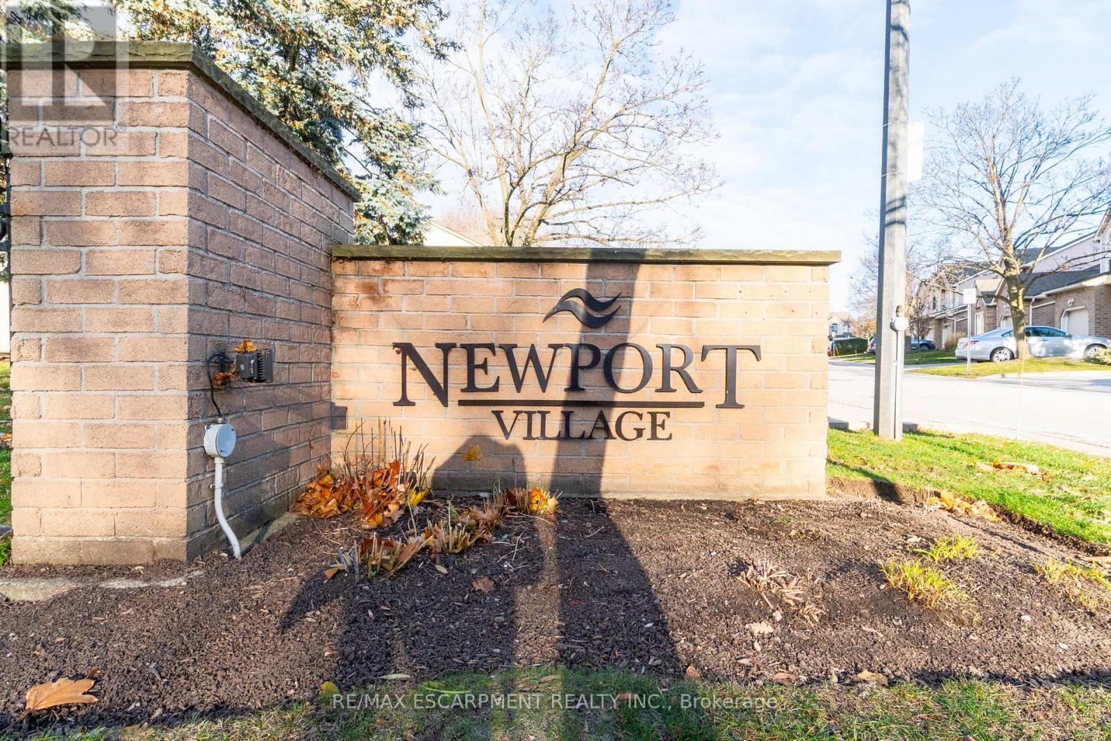 3 - 5255 Lakeshore Road, Burlington, Ontario  L7L 5X5 - Photo 5 - W12592602