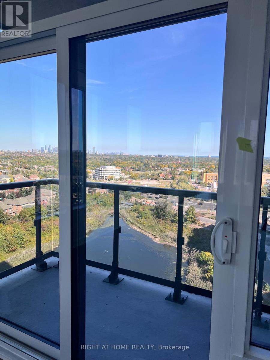 2495 Eglinton Avenue W, Mississauga, Ontario  L5M 2V8 - Photo 12 - W12592694