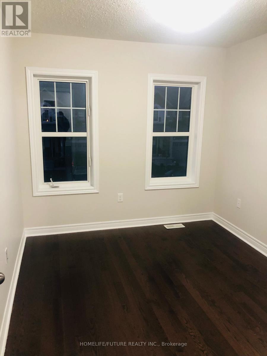 66 Kempsford Crescent, Brampton, Ontario L7A 4M5 - Photo 10 - W12592664