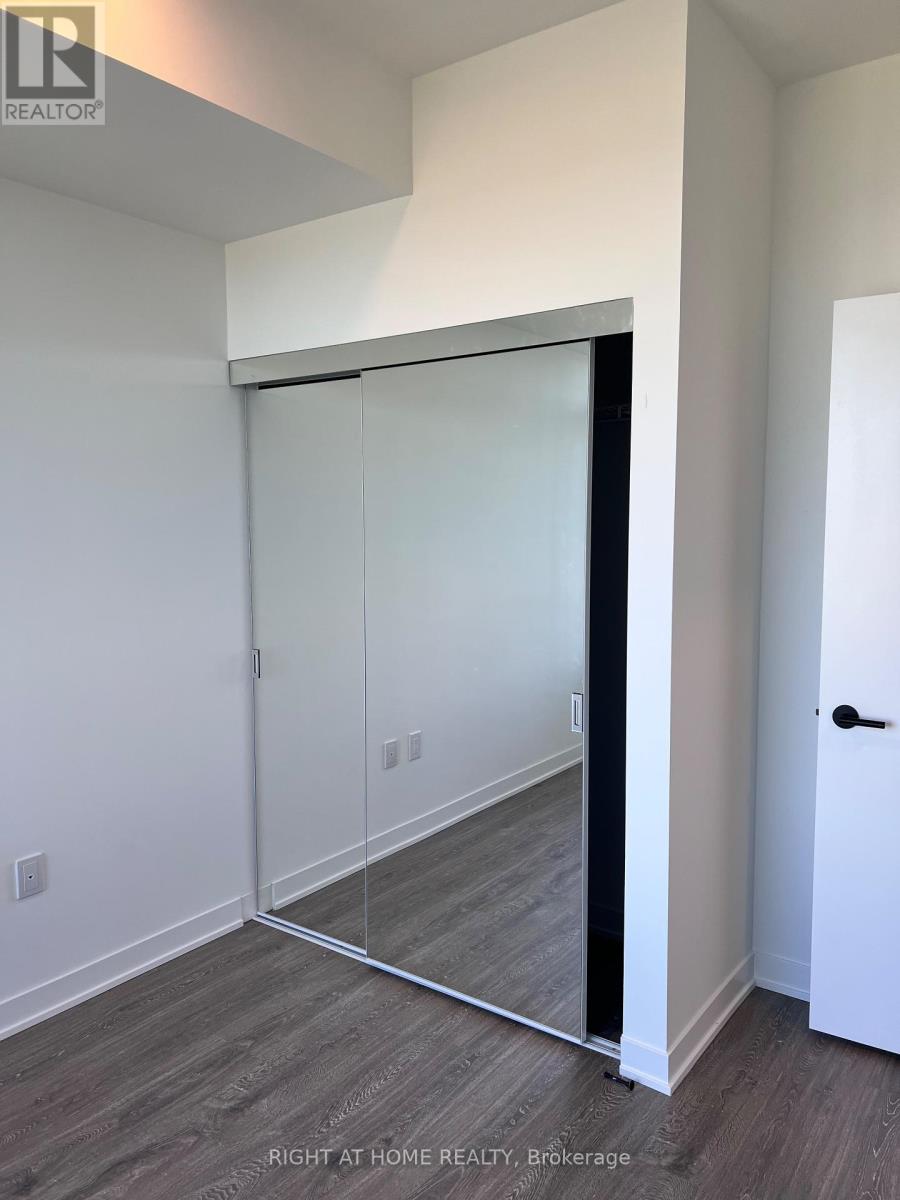 2495 Eglinton Avenue W, Mississauga, Ontario  L5M 2V8 - Photo 17 - W12592694