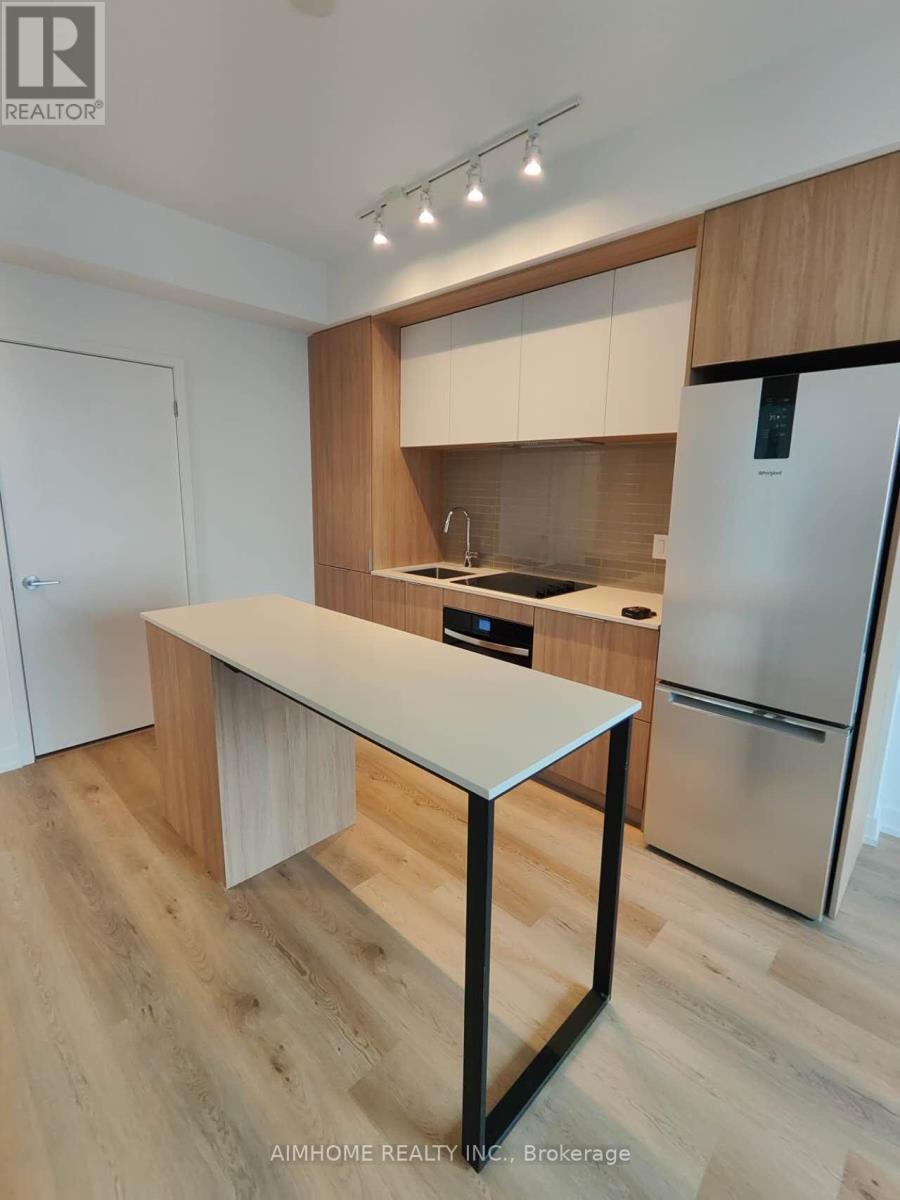 2809 - 395 Square One Drive, Mississauga, Ontario L5B 0P6 - Photo 2 - W12592706