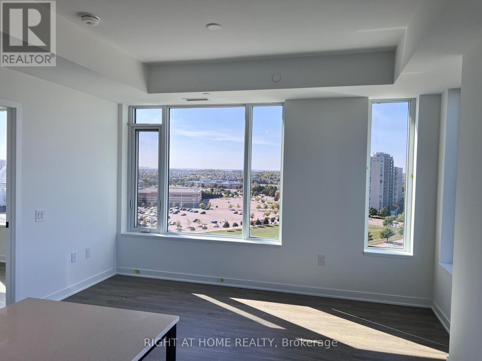 2495 Eglinton Avenue W, Mississauga, Ontario  L5M 2V8 - Photo 13 - W12592694