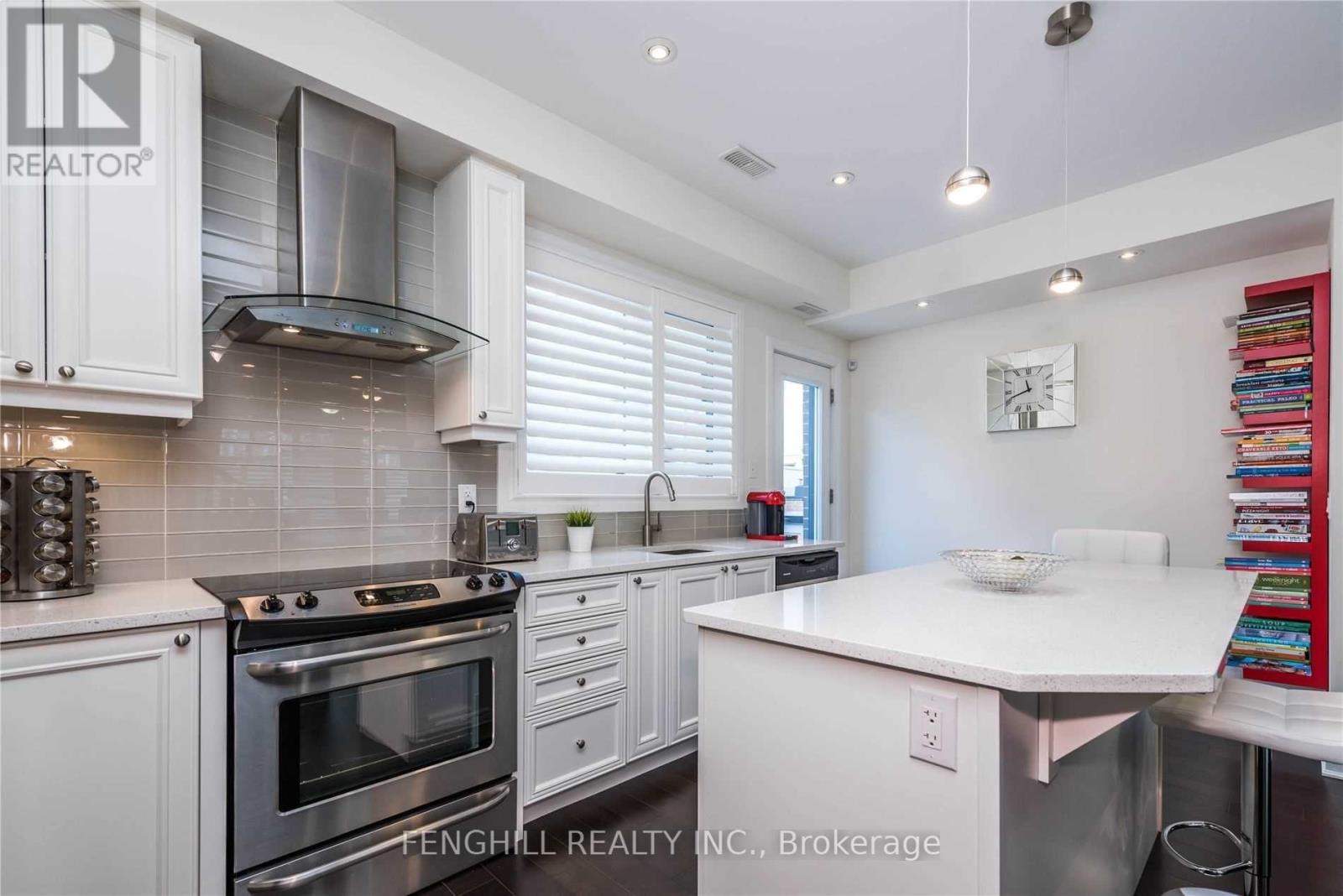 Room 3 - 34 Frederick Tisdale Drive, Toronto, Ontario M3K 2B8 - Photo 11 - W12592752