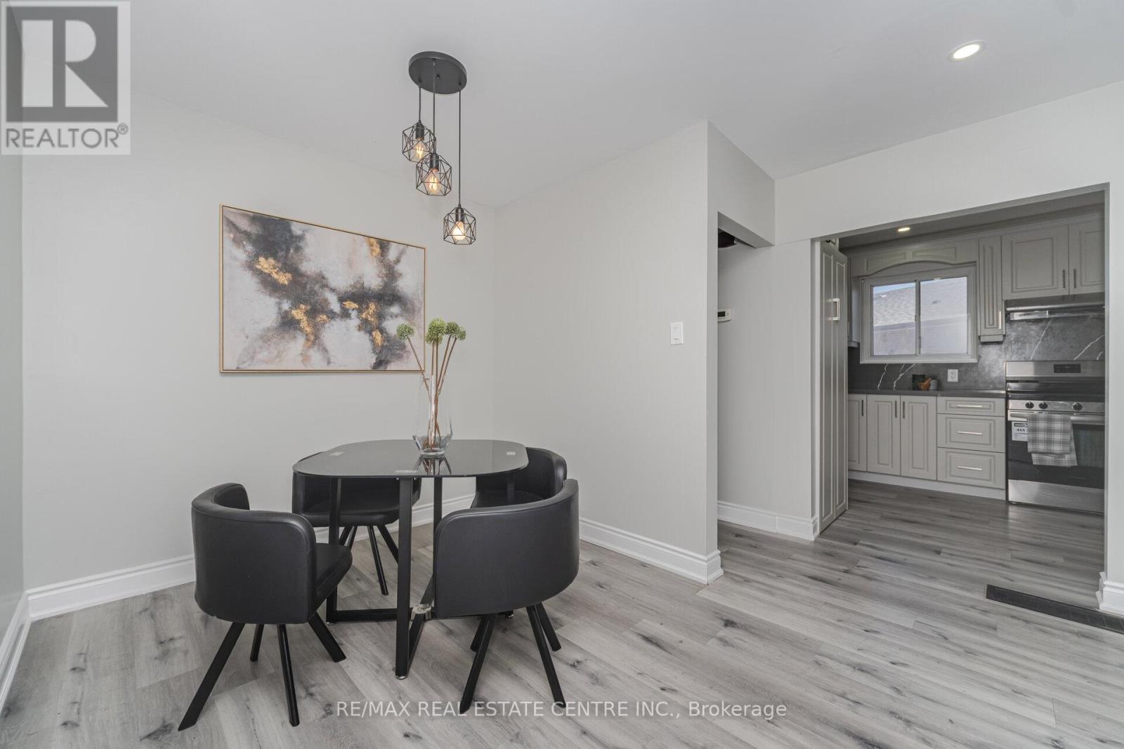 Upper - 34 Windermere Court, Brampton, Ontario  L6X 2L6 - Photo 13 - W12592780