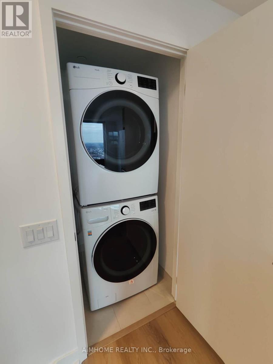 2809 - 395 Square One Drive, Mississauga, Ontario L5B 0P6 - Photo 7 - W12592706