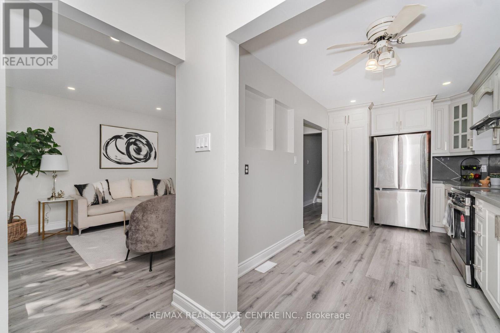 UPPER - 34 WINDERMERE COURT, Brampton, Ontario