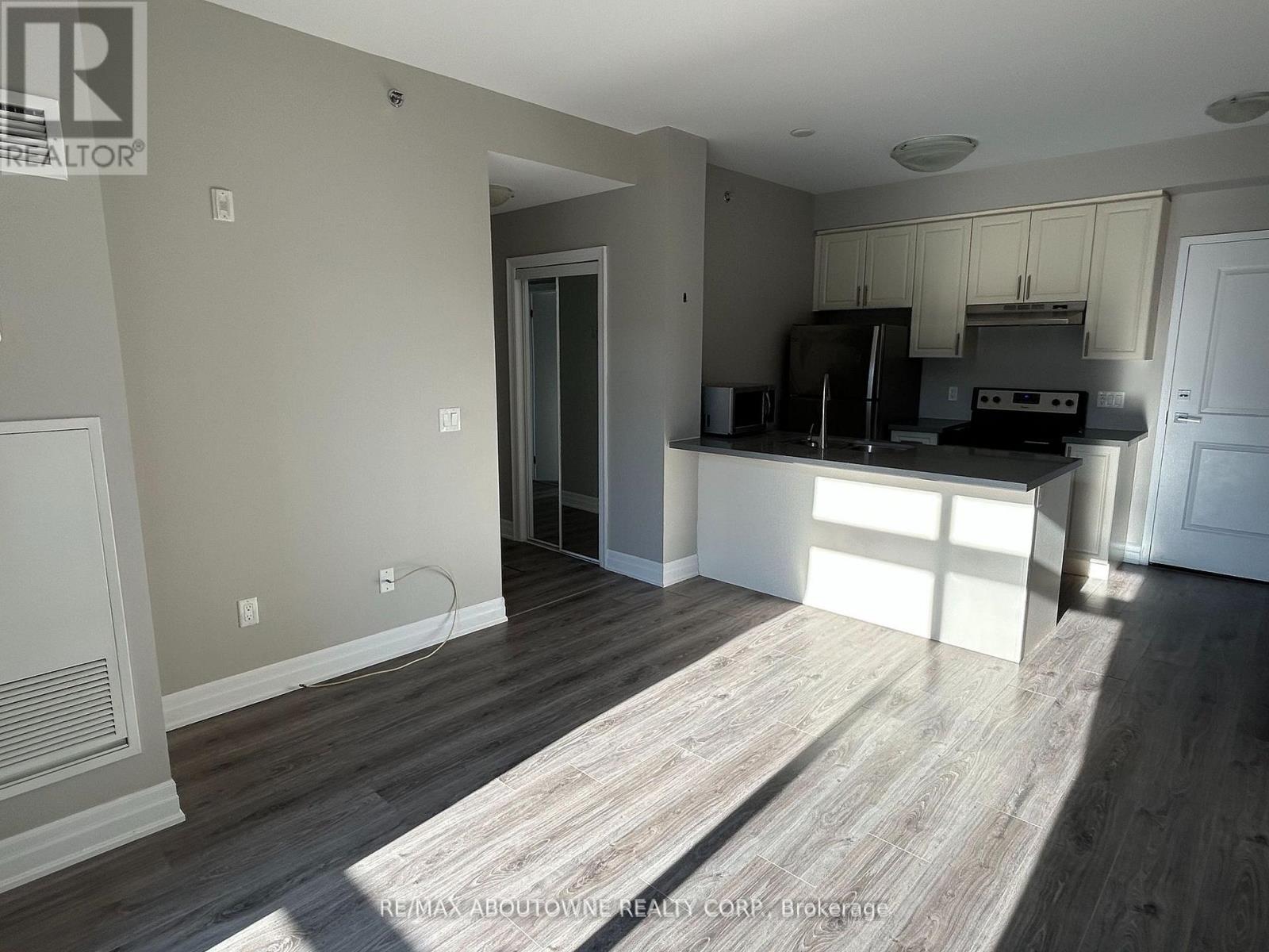 624 - 2486 Old Bronte Road, Oakville, Ontario  L6M 4J2 - Photo 7 - W12592698