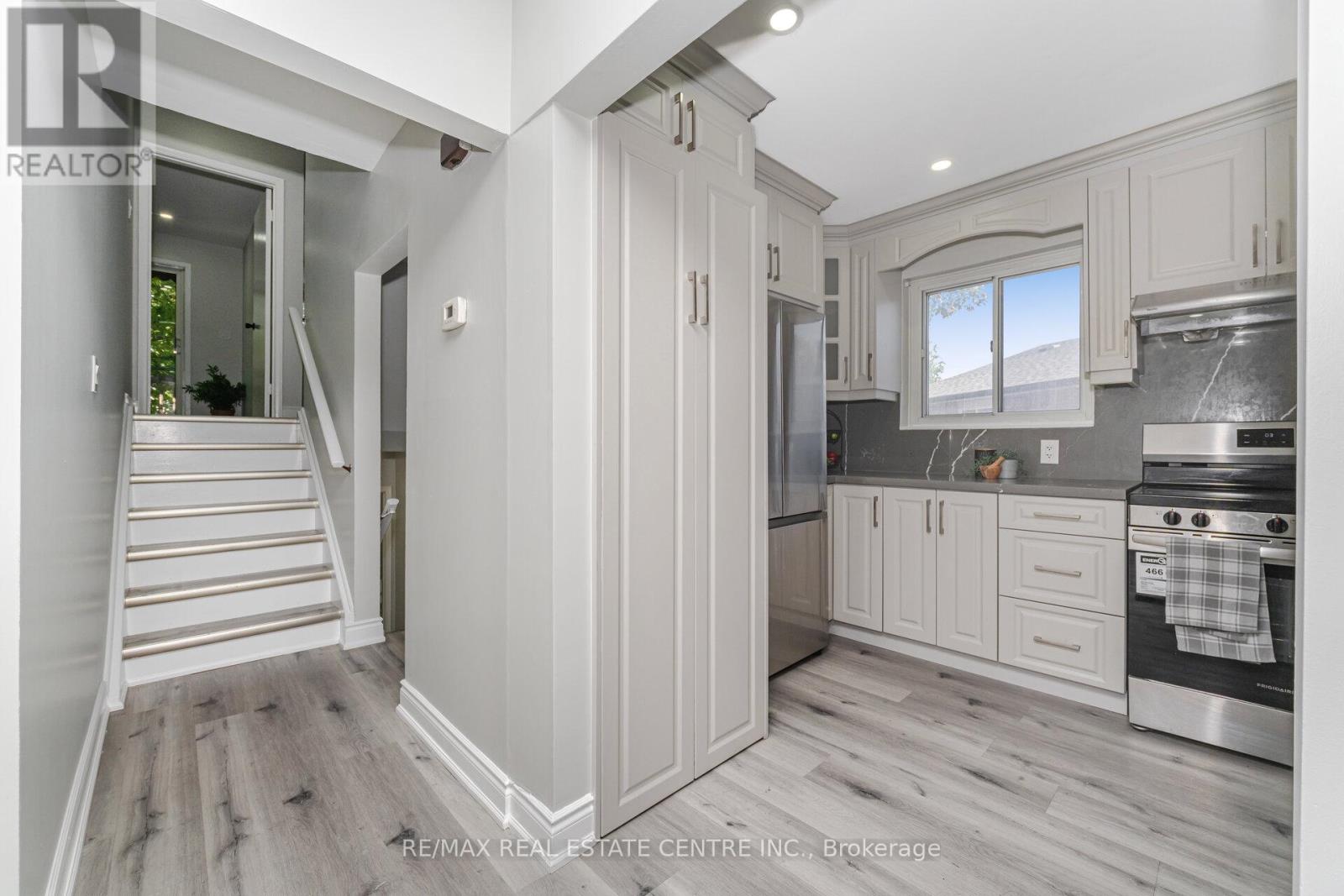 Upper - 34 Windermere Court, Brampton, Ontario  L6X 2L6 - Photo 20 - W12592780