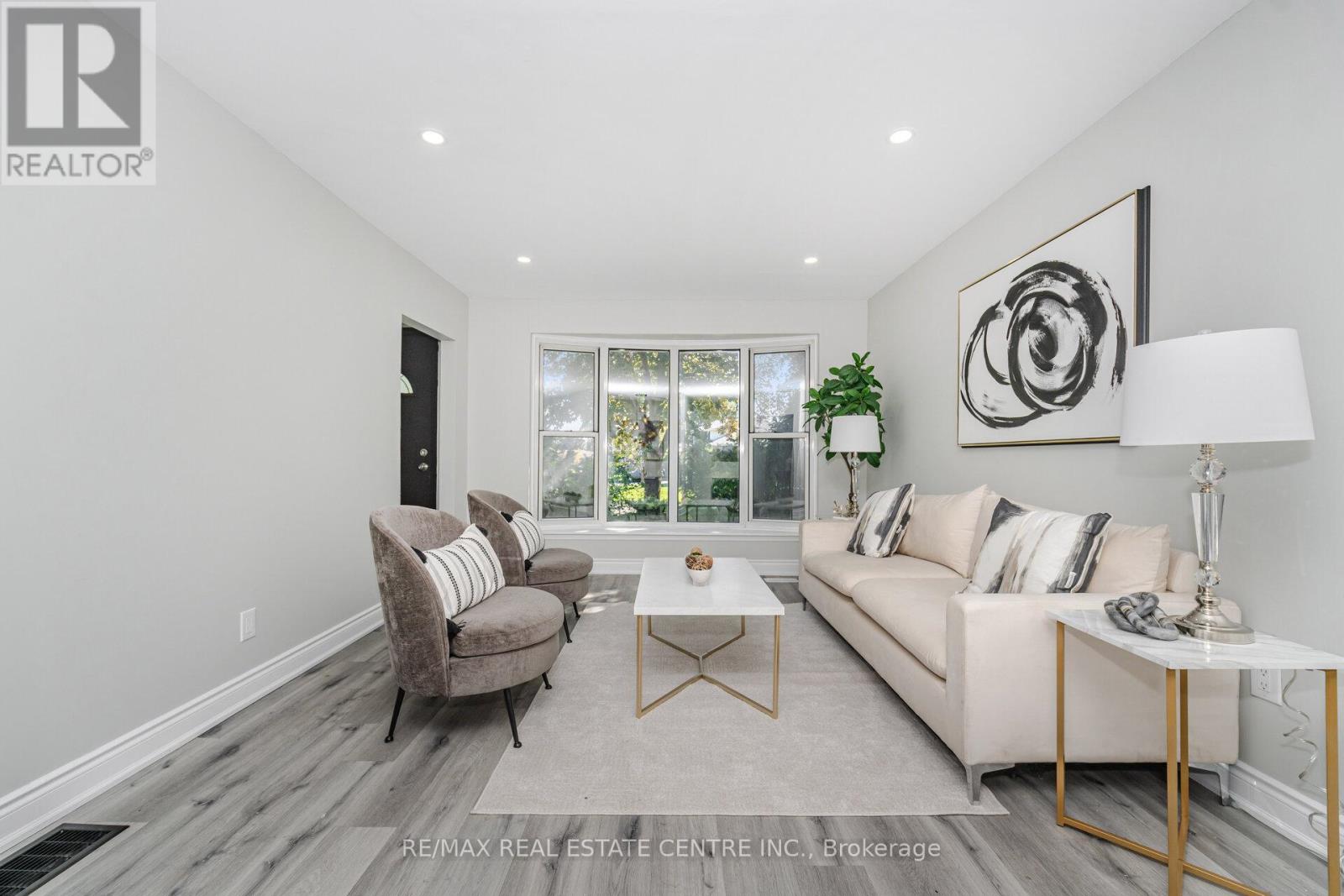 Upper - 34 Windermere Court, Brampton, Ontario  L6X 2L6 - Photo 15 - W12592780