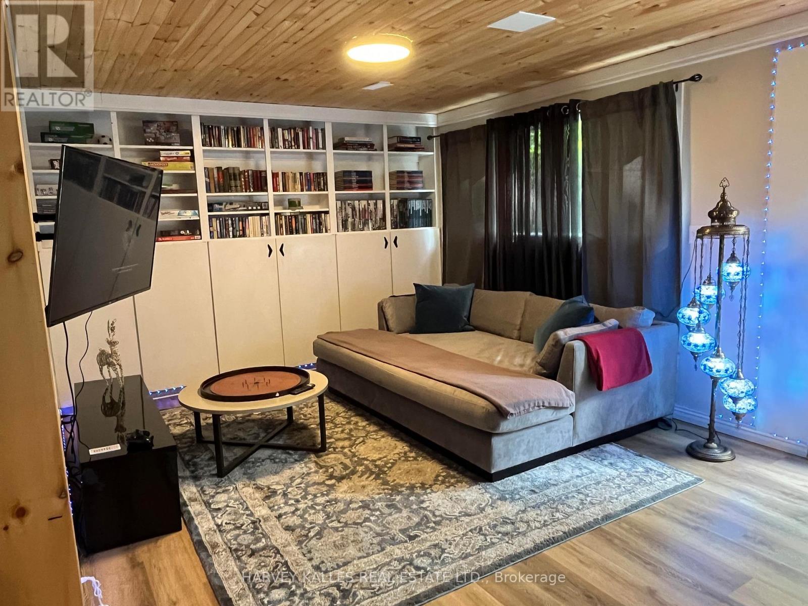 1047 Ransley Road, Minden Hills, Ontario  K0M 2K0 - Photo 15 - X12398551