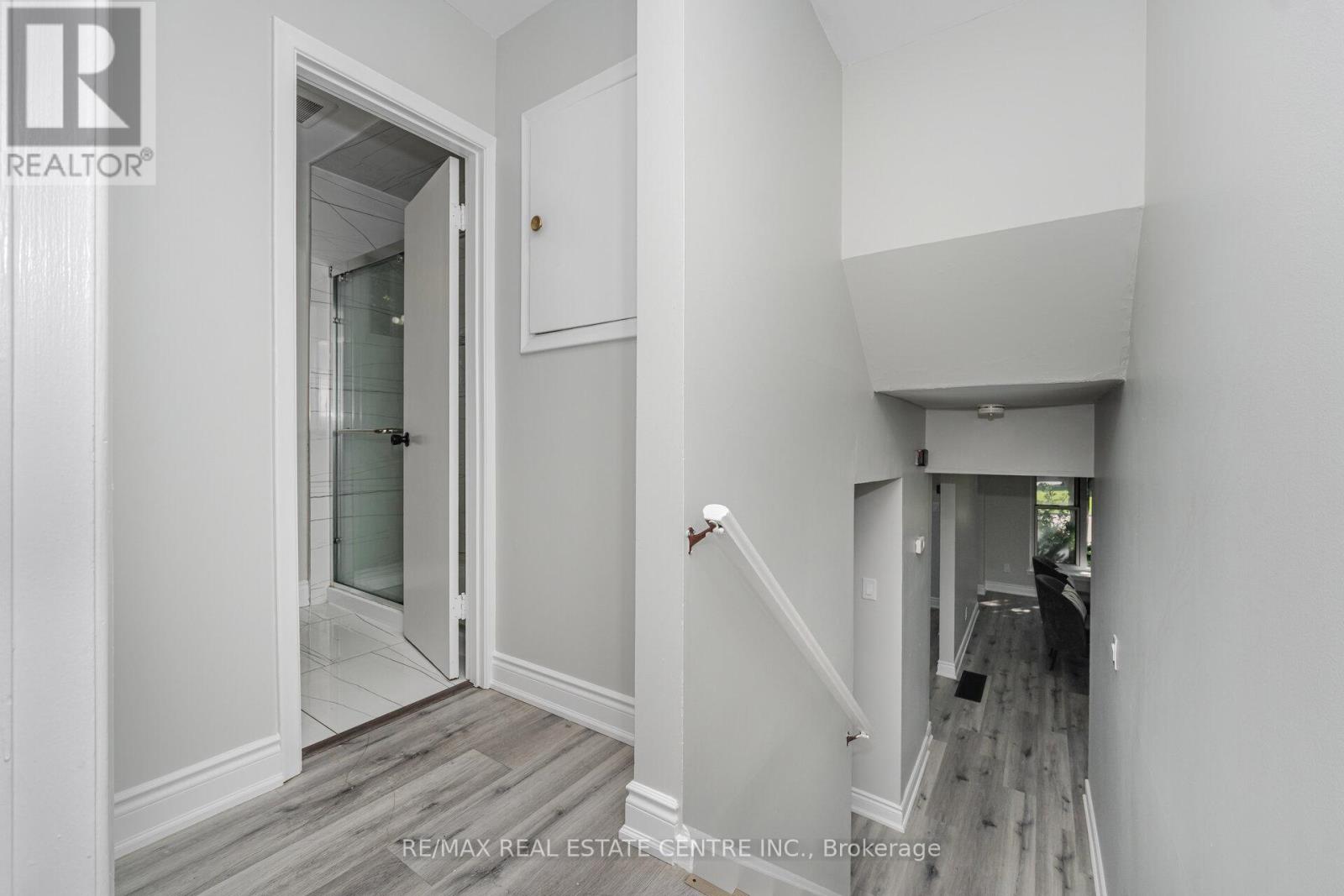 Upper - 34 Windermere Court, Brampton, Ontario  L6X 2L6 - Photo 21 - W12592780