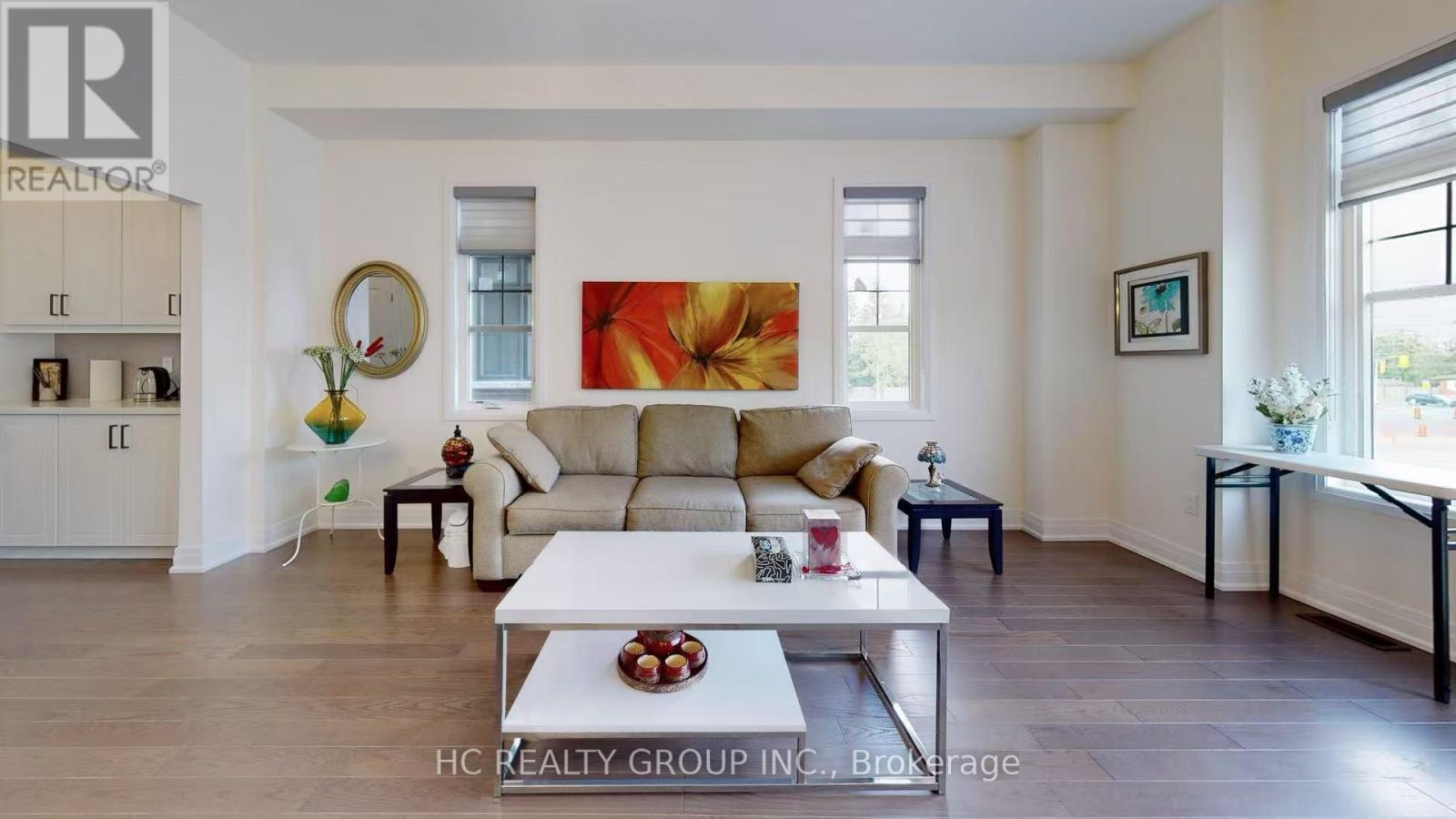 Master Suite - 2123 Royal Gala Circle, Mississauga, Ontario L4Y 0H2 - Photo 3 - W12592708