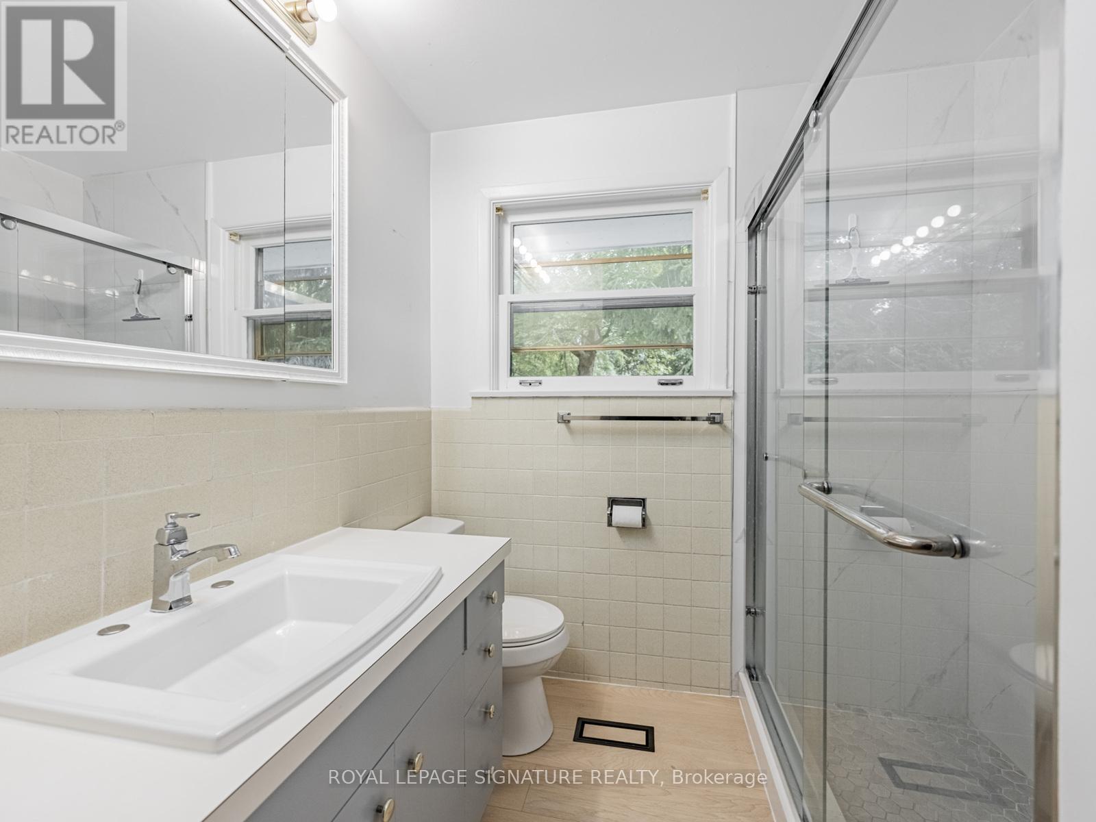 1447 Merrow Road, Mississauga, Ontario  L5J 3C4 - Photo 25 - W12592798