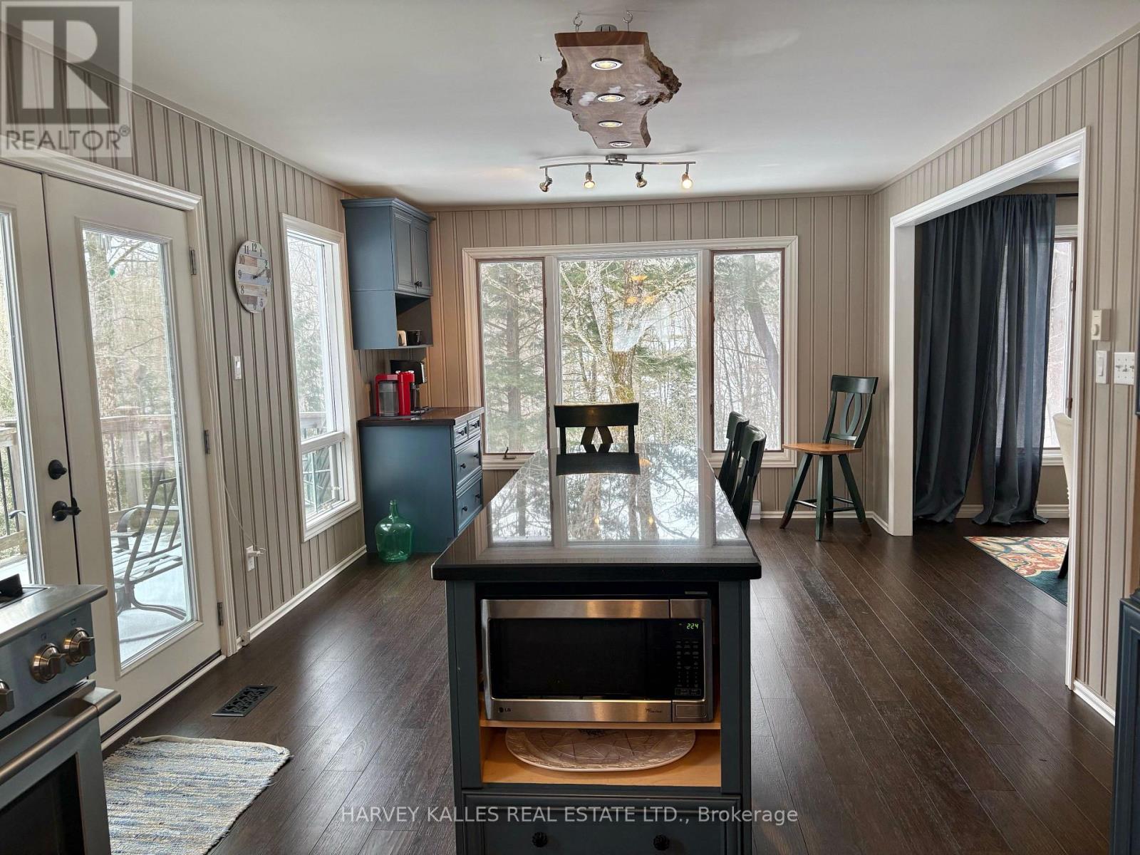 1047 Ransley Road, Minden Hills, Ontario  K0M 2K0 - Photo 16 - X12398551