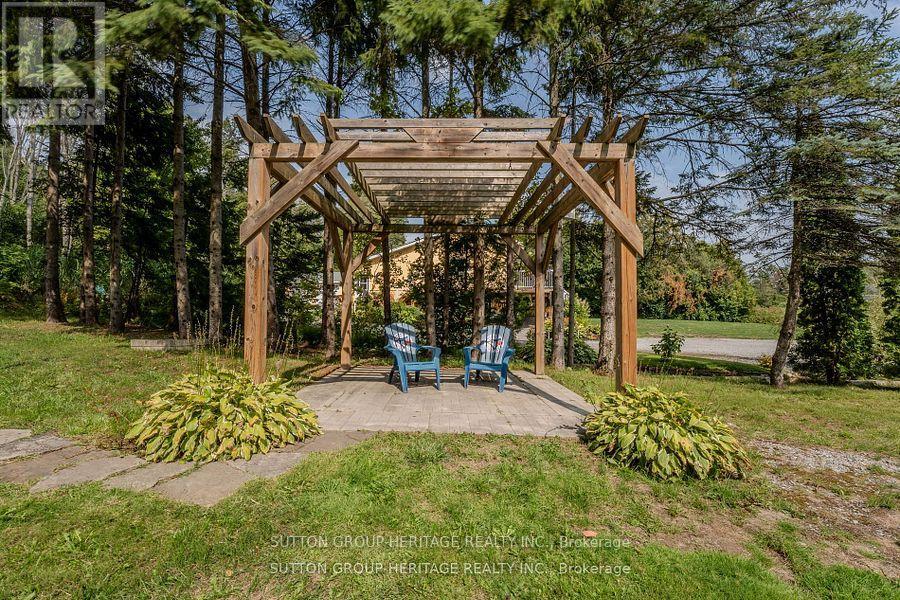 682 North Shore Drive E, Otonabee-South Monaghan, Ontario  K0L 1B0 - Photo 24 - X12432891