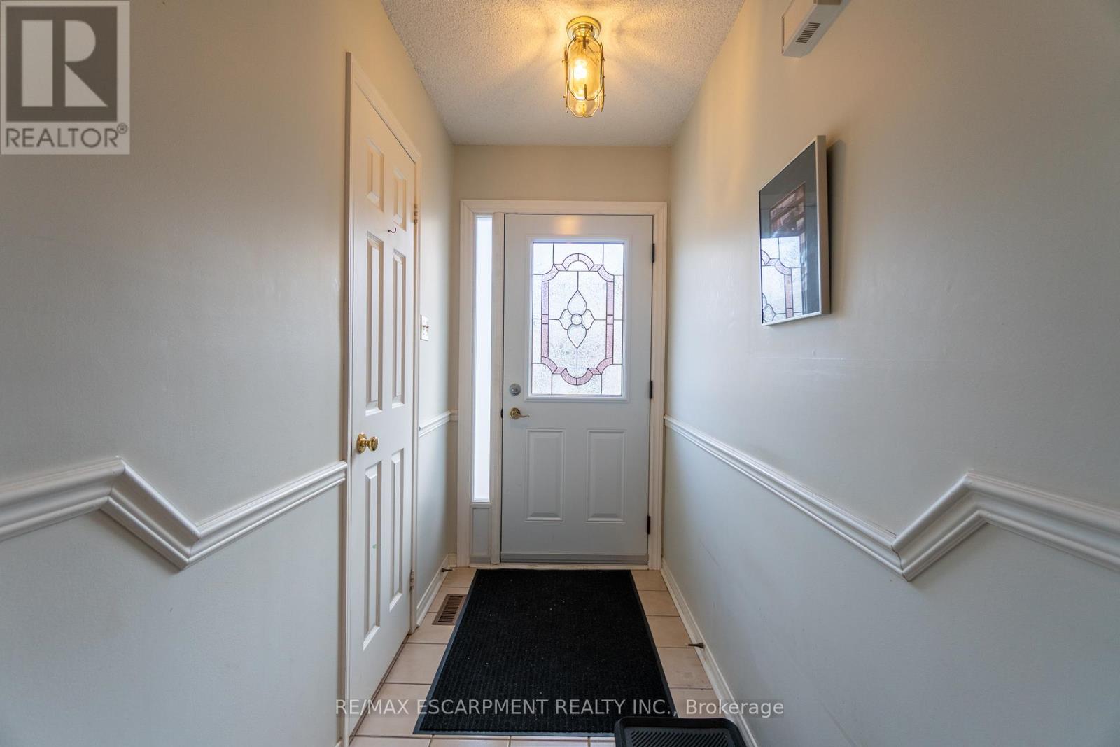 3 - 5255 Lakeshore Road, Burlington, Ontario  L7L 5X5 - Photo 10 - W12592602