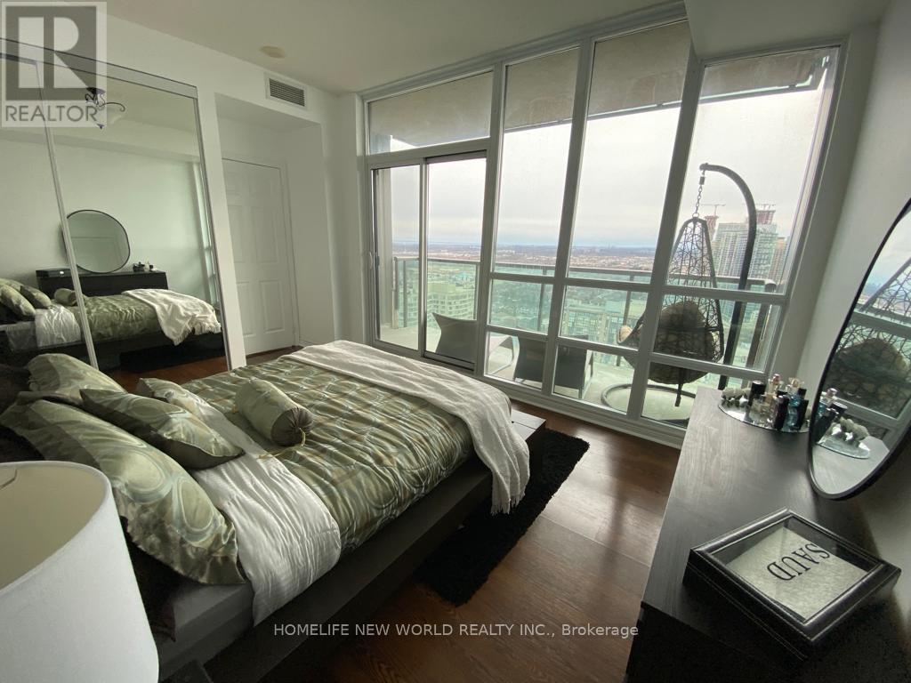 3906 - 208 Enfield Place, Mississauga, Ontario  L5B 0G8 - Photo 11 - W12592816