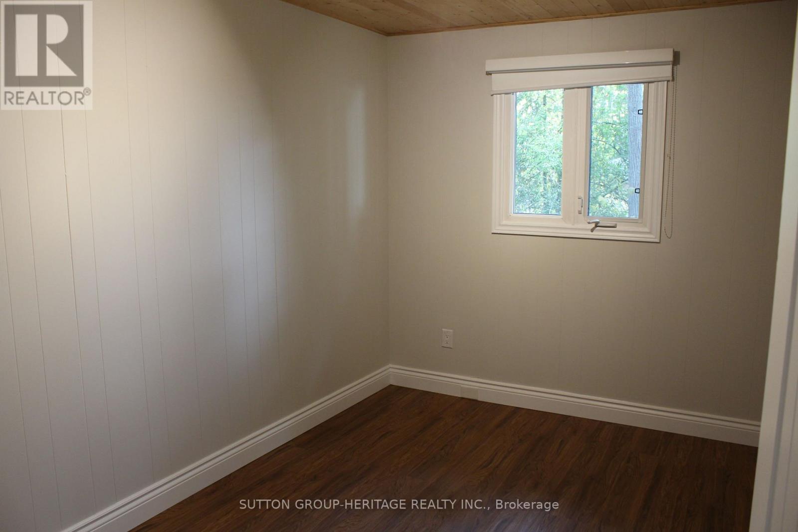 45 Lakewood Crescent, Kawartha Lakes, Ontario  K0M 1A0 - Photo 15 - X12464040