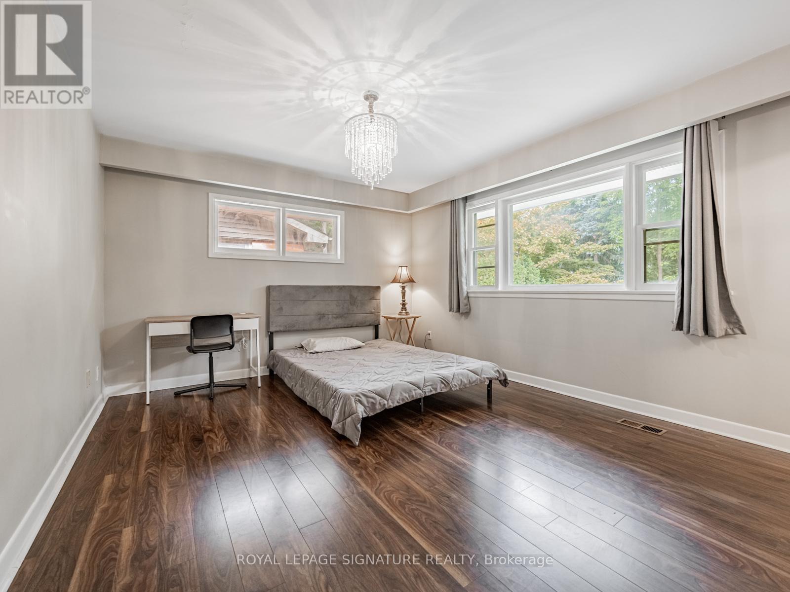 1447 Merrow Road, Mississauga, Ontario  L5J 3C4 - Photo 30 - W12592798