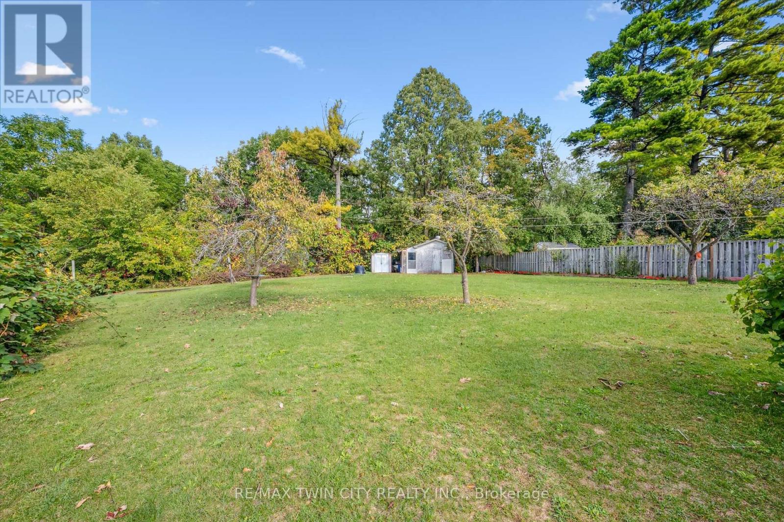 42 Azores Crescent, Cambridge, Ontario N1R 7Z4 - Photo 27 - X12438610