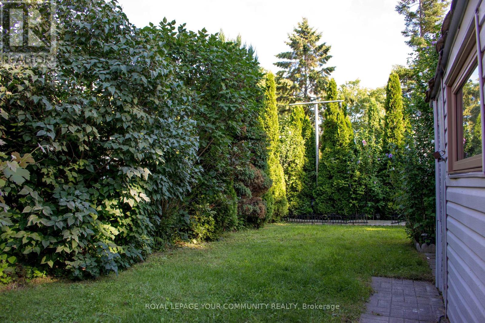 33a Alcan Avenue, Toronto, Ontario  M8W 1V4 - Photo 19 - W12592818