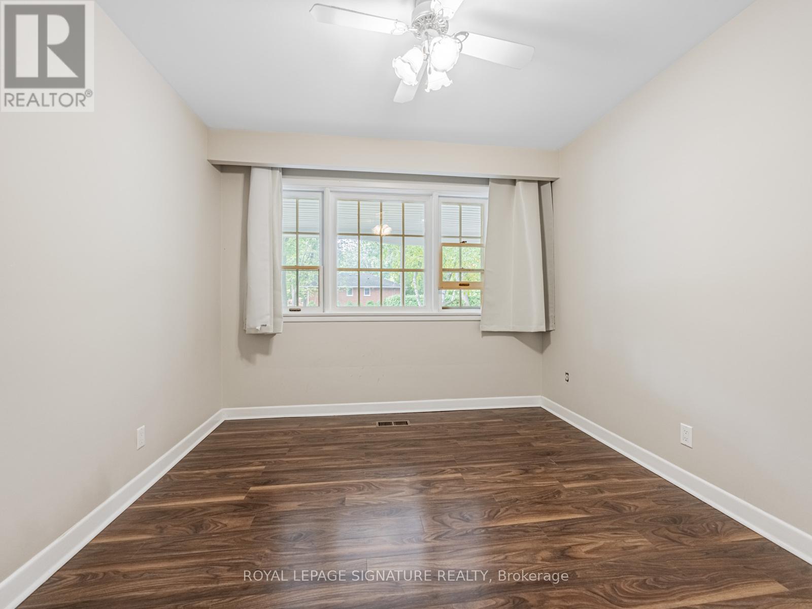 1447 Merrow Road, Mississauga, Ontario  L5J 3C4 - Photo 22 - W12592798