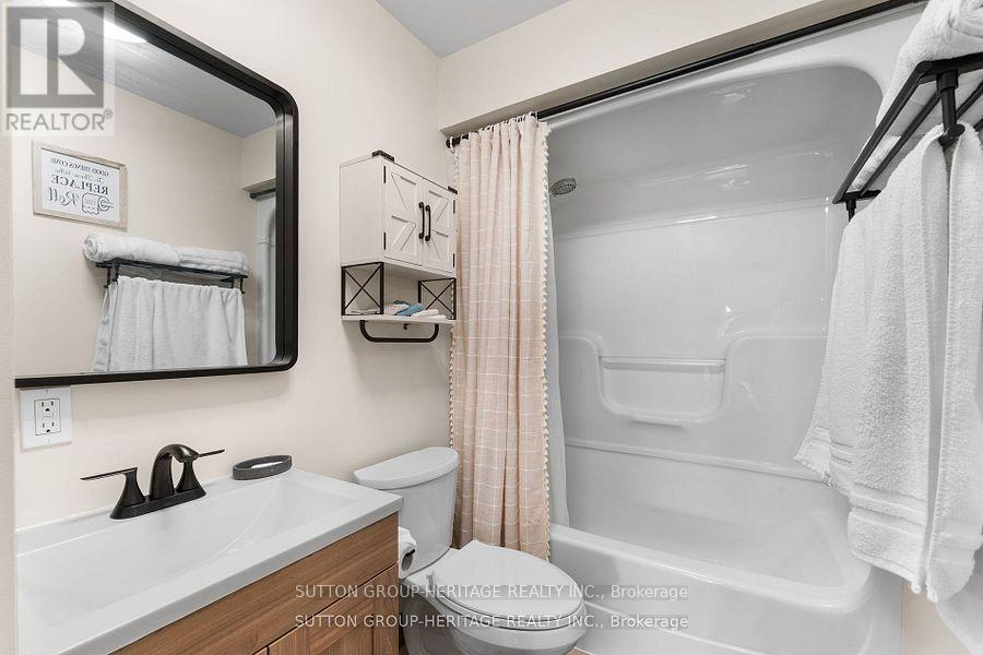 682 North Shore Drive E, Otonabee-South Monaghan, Ontario  K0L 1B0 - Photo 7 - X12432891