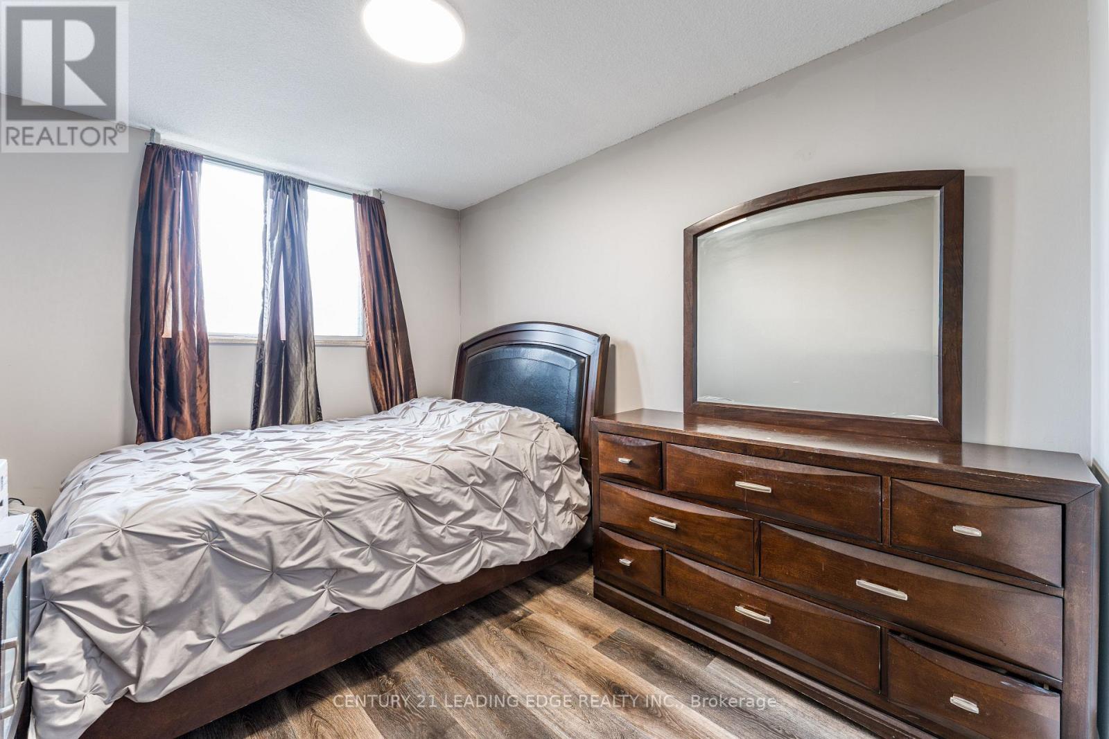 611 - 940 Caledonia Road, Toronto, Ontario  M6B 2G8 - Photo 9 - W12592830