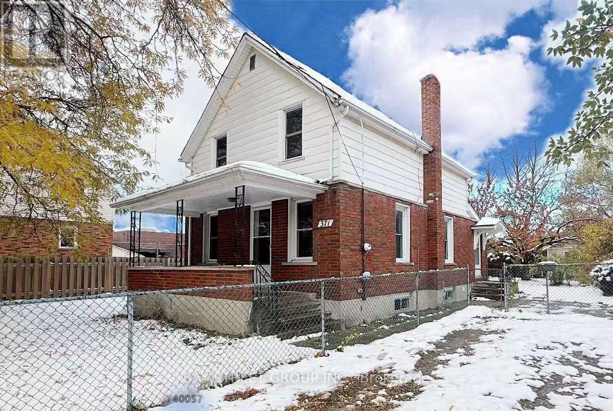 371 CARLTON STREET, St. Catharines, Ontario