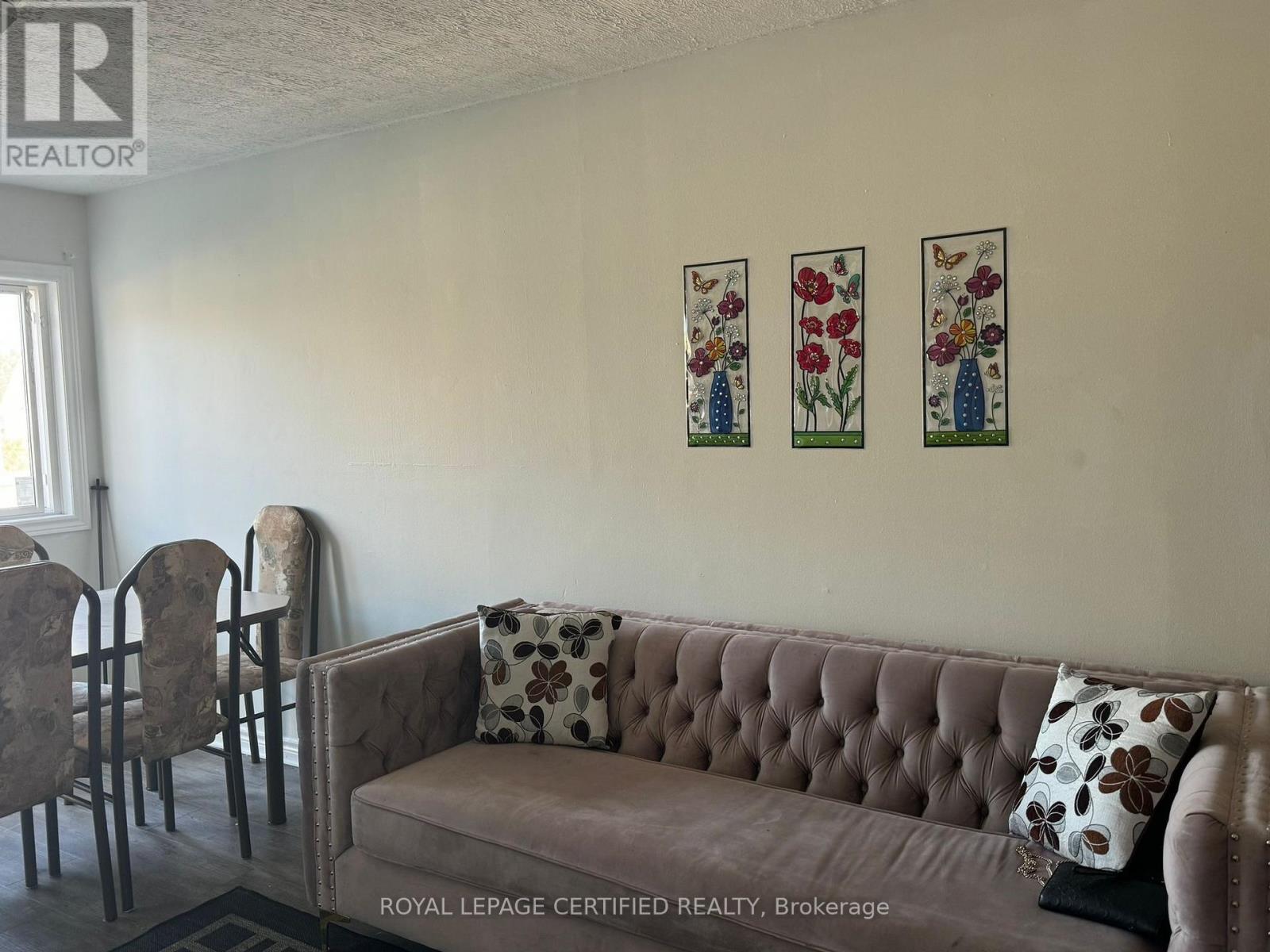 1357 Main Street E, Hamilton, Ontario L8K 1B6 - Photo 2 - X12575574