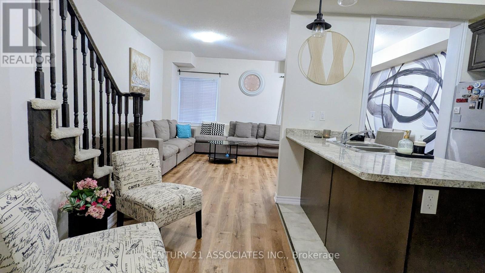 24 Savage Drive, Hamilton, Ontario  L8B 0A3 - Photo 14 - X12579976